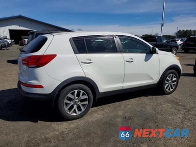 Trzecie zdjęcie samochodu z tyłu: 2015 KIA SPORTAGE LX VIN:KNDPBCAC0F7682350 - miniatura