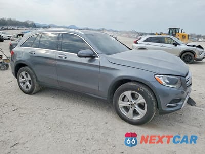 Czwarte zdjęcie samochodu z boku: 2018 MERCEDES-BENZ GLC 300 VIN:WDC0G4JB6JV015006 - miniatura