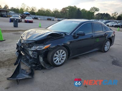 2018 TOYOTA CAMRY LE 4T1B11HK1JU150920 - główne zdjęcie licytacji z USA - miniatura