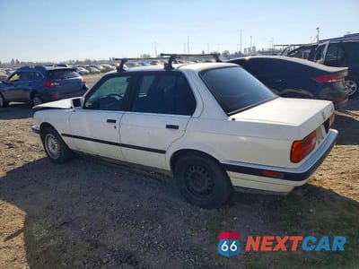 Drugie zdjęcie samochodu z przodu: 1991 BMW 318 I VIN:WBAAJ9317MEJ05747 - miniatura