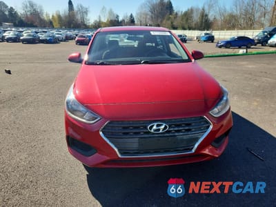 Piąte zdjęcie samochodu w środku: 2018 HYUNDAI ACCENT SE VIN:3KPC24A36JE035481 - miniatura