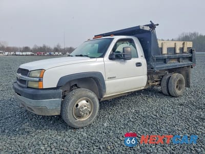 2004 CHEVROLET SILVERADO C3500 1GBJC34U24E235622 - główne zdjęcie licytacji z USA - miniatura