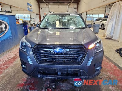 Piąte zdjęcie samochodu w środku: 2024 SUBARU FORESTER PREMIUM VIN:JF2SKADC2RH503705 - miniatura