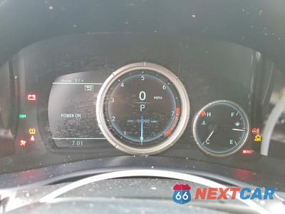 Zdjęcie 9 z 12 samochodu: 2018 LEXUS GS 350 F SPORT VIN:JTHCZ1BL5JA009318 - miniatura