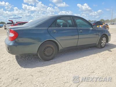 Trzecie zdjęcie samochodu z tyłu: 2002 TOYOTA CAMRY VIN:4T1BE32K32U611979 - miniatura