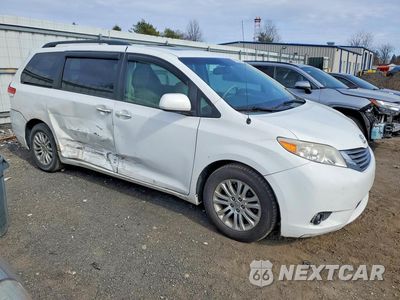 Czwarte zdjęcie samochodu z boku: 2014 TOYOTA SIENNA XLE 8-PASSENGER VIN:5TDYK3DC3ES494524 - miniatura