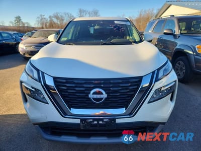 Piąte zdjęcie samochodu w środku: 2023 NISSAN ROGUE SV VIN:5N1BT3BB2PC686238 - miniatura