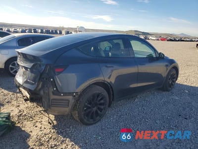 Trzecie zdjęcie samochodu z tyłu: 2023 TESLA MODEL Y VIN:7SAYGDEE2PF597970 - miniatura