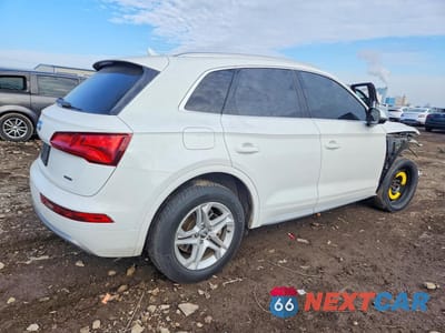 Trzecie zdjęcie samochodu z tyłu: 2019 AUDI Q5 PREMIUM VIN:WA1ANAFY6K2130343 - miniatura