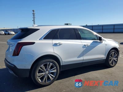 Trzecie zdjęcie samochodu z tyłu: 2021 CADILLAC XT5 PREMIUM LUXURY VIN:1GYKNCRS4MZ232922 - miniatura
