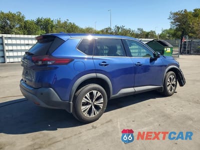 Trzecie zdjęcie samochodu z tyłu: 2021 NISSAN ROGUE SV VIN:5N1AT3BA0MC788166 - miniatura