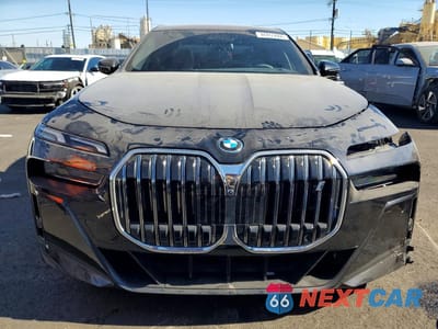 Piąte zdjęcie samochodu w środku: 2023 BMW I7 XDRIVE60 VIN:WBY53EJ06PCM80108 - miniatura
