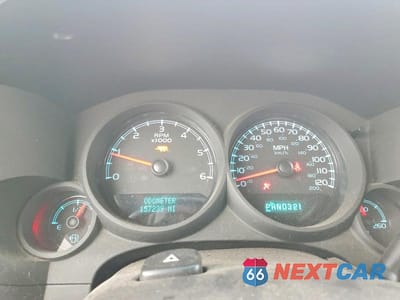 Zdjęcie 9 z 12 samochodu: 2013 CHEVROLET SILVERADO K1500 LS VIN:1GCRKREA0DZ385617 - miniatura