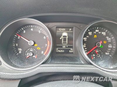 Zdjęcie 9 z 12 samochodu: 2017 VOLKSWAGEN PASSAT R-LINE VIN:1VWDT7A3XHC068128 - miniatura