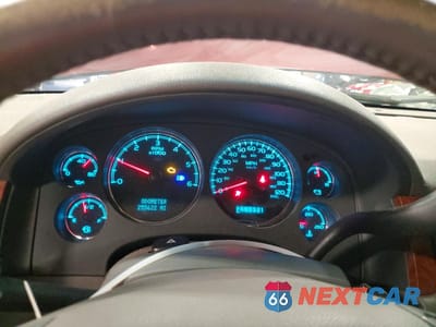 Zdjęcie 9 z 14 samochodu: 2008 CHEVROLET SUBURBAN K1500 LS VIN:3GNFK16348G147223 - miniatura