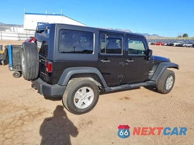 Trzecie zdjęcie samochodu z tyłu: 2017 JEEP WRANGLER UNLIMITED SPORT VIN:1C4BJWDG1HL745964 - miniatura
