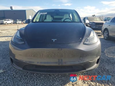 Piąte zdjęcie samochodu w środku: 2023 TESLA MODEL Y VIN:7SAYGDEE2PF597970 - miniatura
