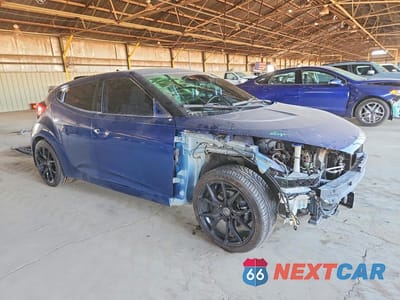 Czwarte zdjęcie samochodu z boku: 2017 HYUNDAI VELOSTER VALUE EDITION VIN:KMHTC6AD4HU316400 - miniatura