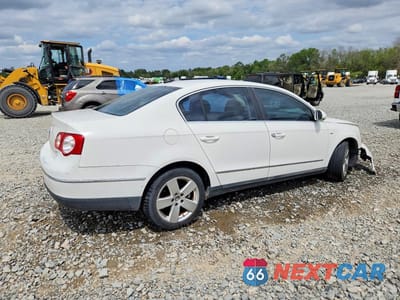Trzecie zdjęcie samochodu z tyłu: 2007 VOLKSWAGEN PASSAT 2.0T VIN:WVWAK93C87P163506 - miniatura