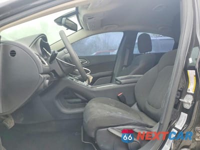 Zdjęcie 7 z 12 samochodu: 2016 CHRYSLER 200 LIMITED VIN:1C3CCCAB5GN143100 - miniatura