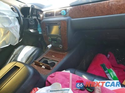 Zdjęcie 8 z 12 samochodu: 2008 CHEVROLET TAHOE K1500 VIN:1GNFK13058J121321 - miniatura