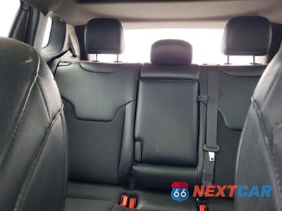 Zdjęcie 10 z 12 samochodu: 2022 JEEP COMPASS LATITUDE VIN:3C4NJDBB4NT228618 - miniatura