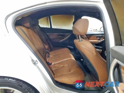 Zdjęcie 10 z 12 samochodu: 2017 BMW 330 XI VIN:WBA8D9G32HNU63572 - miniatura