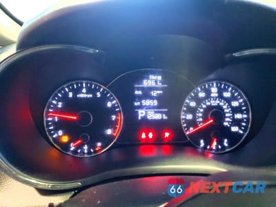 Zdjęcie 9 z 12 samochodu: 2016 KIA FORTE LX VIN:KNAFX4A63G5497782 - miniatura