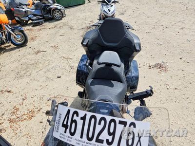 Piąte zdjęcie samochodu w środku: 2023 HONDA GL1800 D VIN:JH2SC7957PK502078 - miniatura