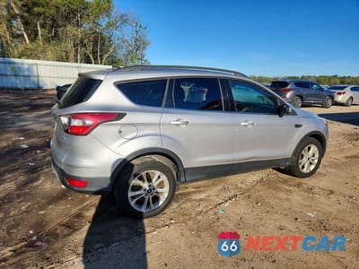 Trzecie zdjęcie samochodu z tyłu: 2017 FORD ESCAPE SE VIN:1FMCU0GD5HUB43343 - miniatura