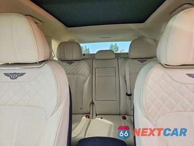 Zdjęcie 10 z 13 samochodu: 2018 BENTLEY BENTAYGA VIN:SJAAC2ZV8JC021752 - miniatura
