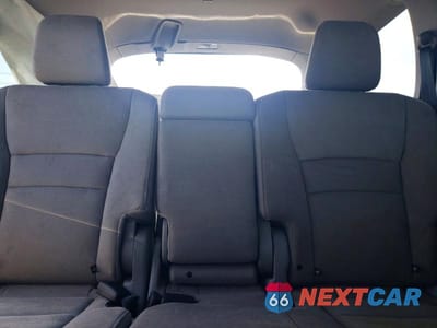 Zdjęcie 10 z 12 samochodu: 2020 HONDA PILOT LX VIN:5FNYF5H11LB027483 - miniatura