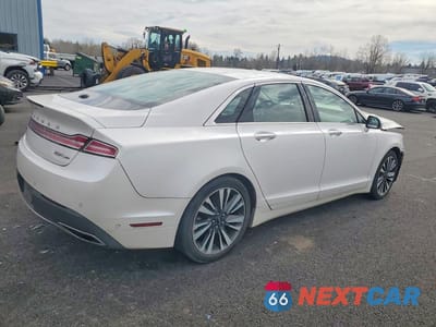 Trzecie zdjęcie samochodu z tyłu: 2019 LINCOLN MKZ RESERVE II VIN:3LN6L5F95KR607739 - miniatura