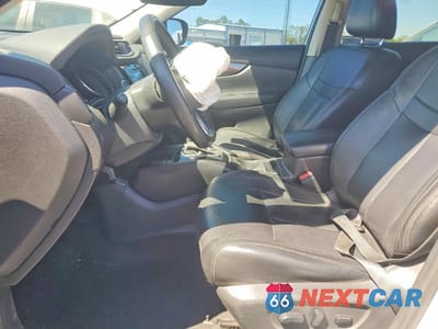 Zdjęcie 7 z 14 samochodu: 2019 NISSAN ROGUE SL VIN:5N1AT2MT1KC762861 - miniatura