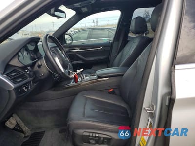 Zdjęcie 7 z 12 samochodu: 2017 BMW X5 XDR40E VIN:5UXKT0C33H0V95734 - miniatura