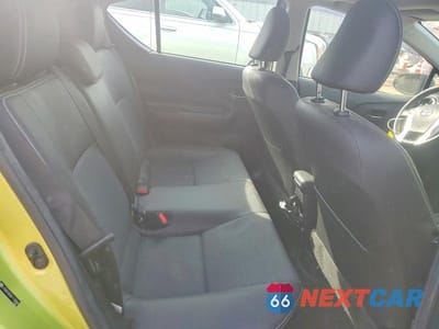 Zdjęcie 10 z 12 samochodu: 2016 TOYOTA PRIUS C FOUR VIN:JTDKDTB33G1133846 - miniatura
