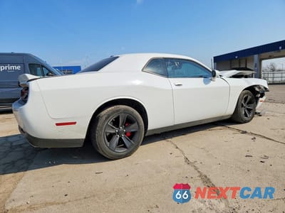 Trzecie zdjęcie samochodu z tyłu: 2015 DODGE CHALLENGER SXT VIN:2C3CDZAG2FH764023 - miniatura