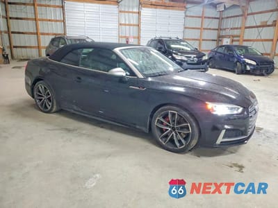Czwarte zdjęcie samochodu z boku: 2018 AUDI S5 PREMIUM PLUS VIN:WAUY4GF52JN006869 - miniatura