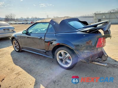 Drugie zdjęcie samochodu z przodu: 2002 FORD MUSTANG GT VIN:1FAFP45XX2F211571 - miniatura