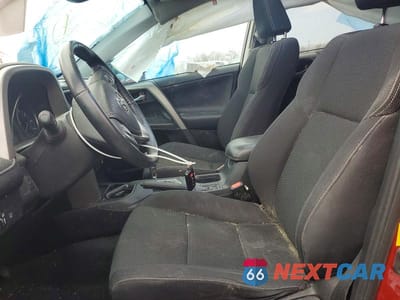 Zdjęcie 7 z 13 samochodu: 2017 TOYOTA RAV4 XLE VIN:2T3WFREV8HW401188 - miniatura