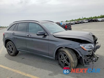 Czwarte zdjęcie samochodu z boku: 2022 MERCEDES-BENZ GLC 300 4MATIC VIN:W1N0G8EB3NV392544 - miniatura