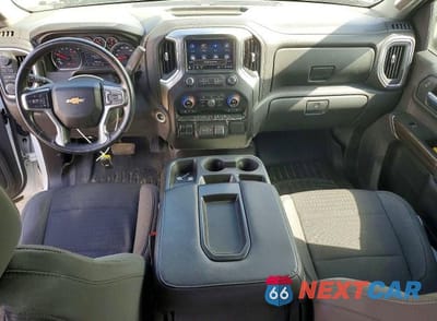 Zdjęcie 8 z 11 samochodu: 2021 CHEVROLET SILVERADO K1500 LT VIN:3GCUYDED6MG139578 - miniatura