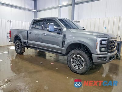 Czwarte zdjęcie samochodu z boku: 2024 FORD F350 SUPER DUTY VIN:1FT8W3BN8REE06393 - miniatura
