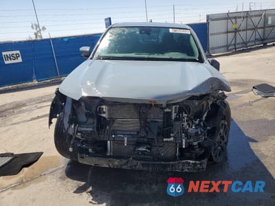 Piąte zdjęcie samochodu w środku: 2023 NISSAN FRONTIER PRO-X VIN:1N6ED1EJXPN609978 - miniatura