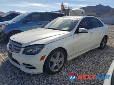 2011 MERCEDES-BENZ C 300 4MATIC WDDGF8BB2BR161464 - główne zdjęcie licytacji z USA - miniatura