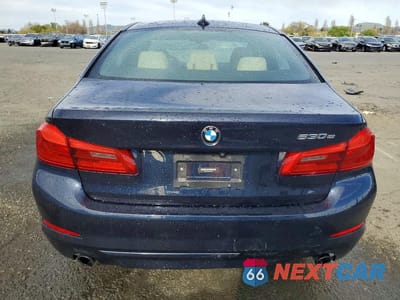 Zdjęcie 6 z 11 samochodu: 2018 BMW 530E VIN:WBAJA9C5XJB250412 - miniatura
