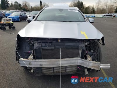 Piąte zdjęcie samochodu w środku: 2019 MERCEDES-BENZ GLA 250 4MATIC VIN:WDCTG4GB7KJ586839 - miniatura