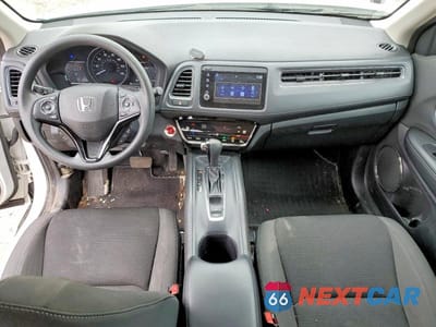 Zdjęcie 8 z 14 samochodu: 2021 HONDA HR-V EX VIN:3CZRU6H52MM734893 - miniatura