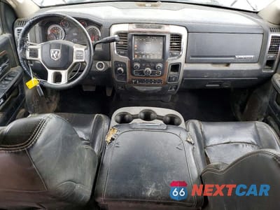 Zdjęcie 8 z 11 samochodu: 2014 RAM 3500 LARAMIE VIN:3C63R3JL0EG109467 - miniatura