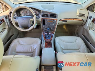 Zdjęcie 8 z 12 samochodu: 2006 VOLVO V70 2.5T VIN:YV1SW592861536491 - miniatura